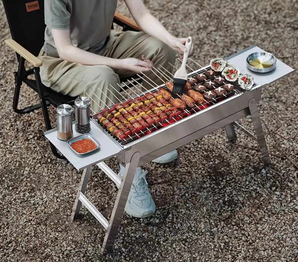 Stufa per barbecue a carbone pieghevole minimalista