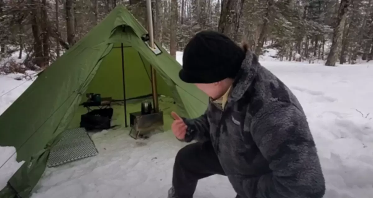Modello personalizzato per i blogger americani amanti dell'outdoor