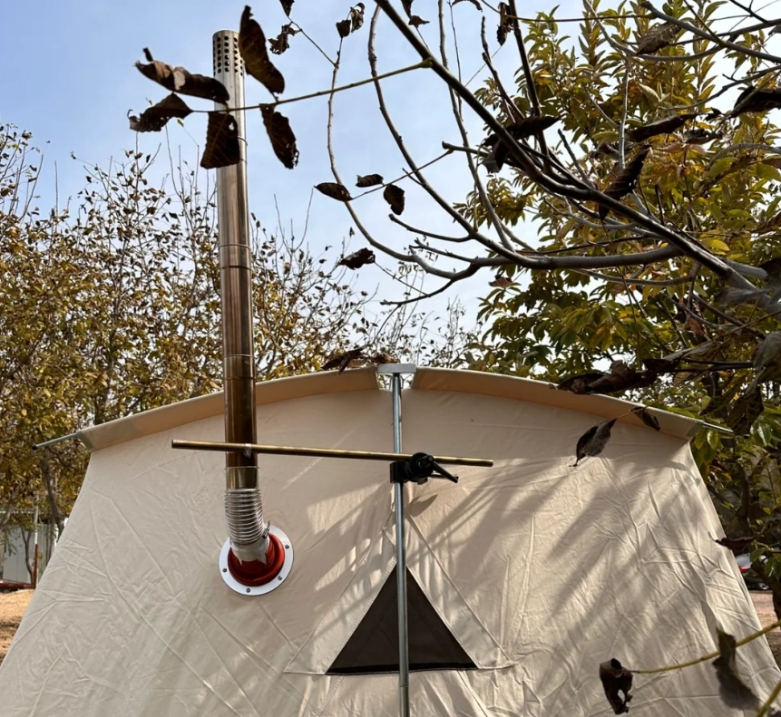 Come installare un tubo di scarico su una stufa in tela