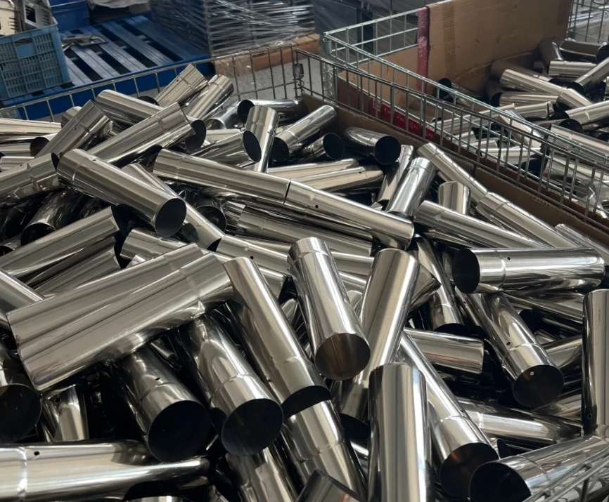 Come installare un tubo di scarico su una stufa in tela