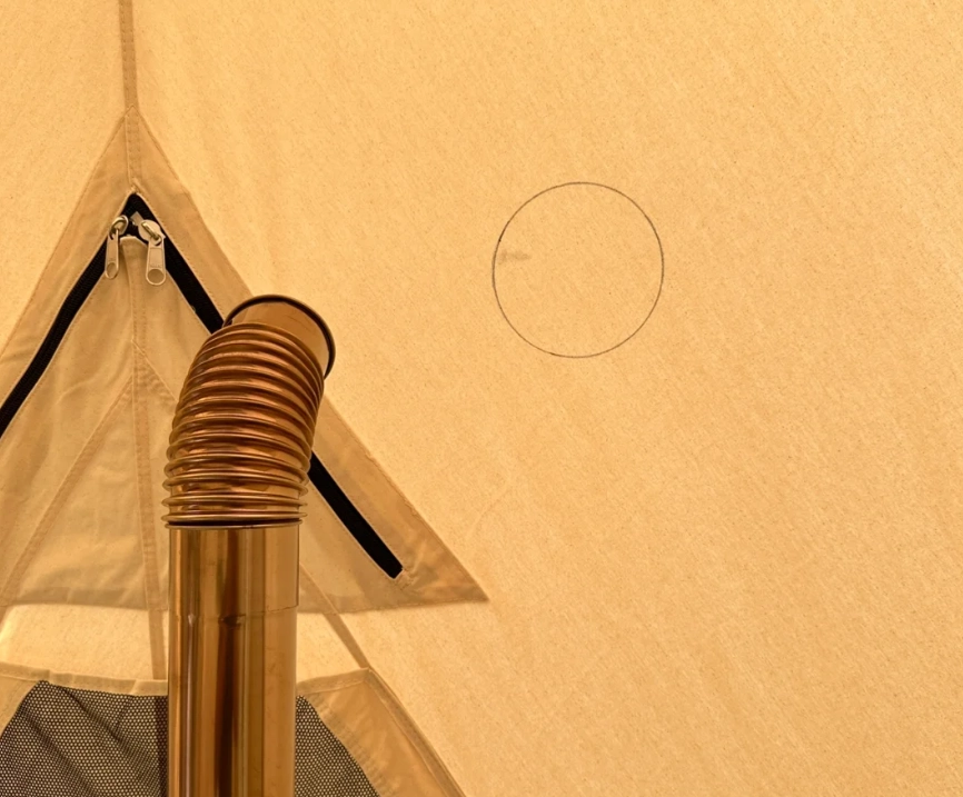 Come installare un tubo di scarico su una stufa in tela