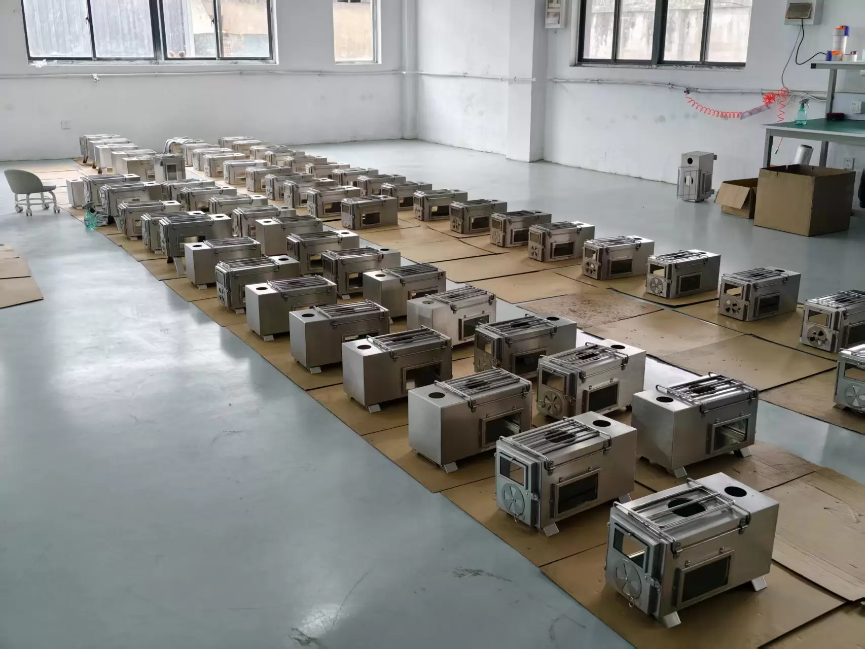 Stufe per tende OEM in titanio e acciaio inossidabile: un'analisi approfondita dei costi del produttore